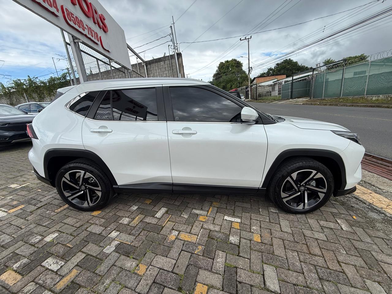 Toyota Yaris Cross G 2024 - Imagen 3