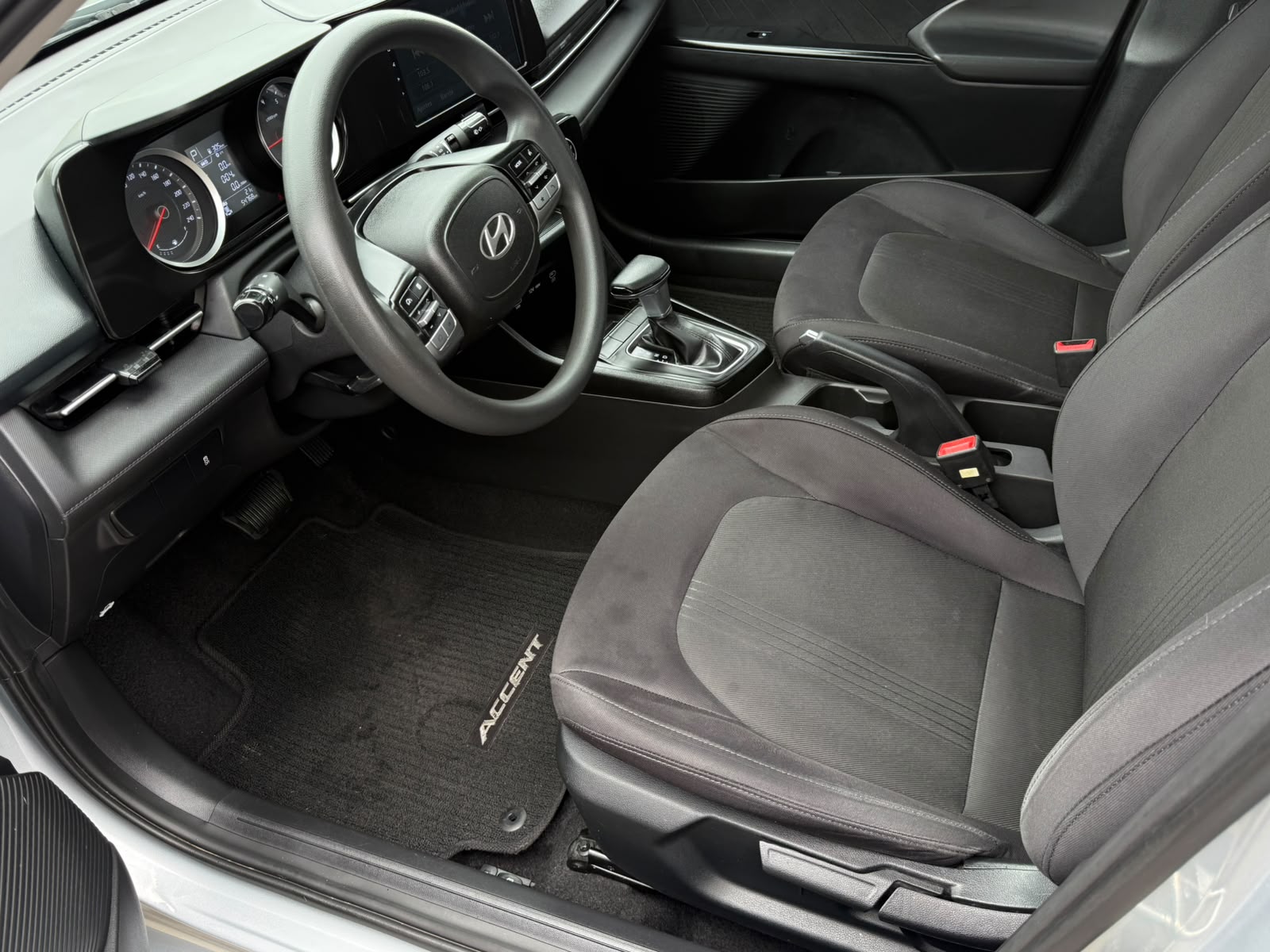 Hyundai Accent modelo 2024 - Imagen 8